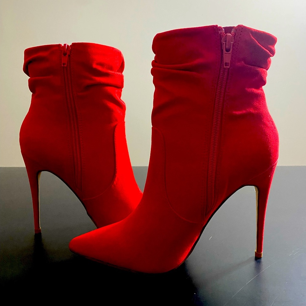 JUSTFAB ZELDA Red faux suede 4.25" high heel slouch Ankle boots *BRAND NEW*